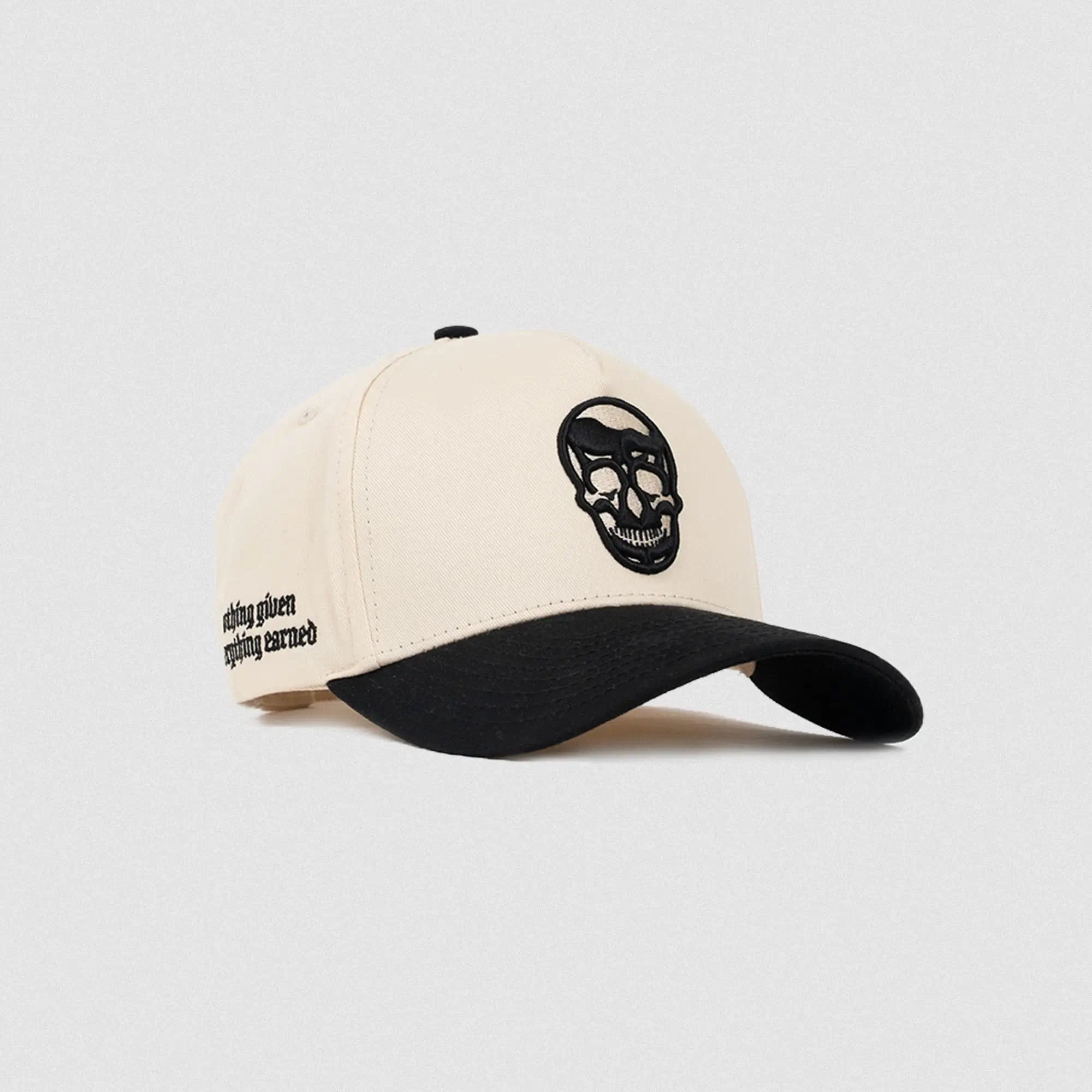 5-Panel Skull Hat Cream/Black