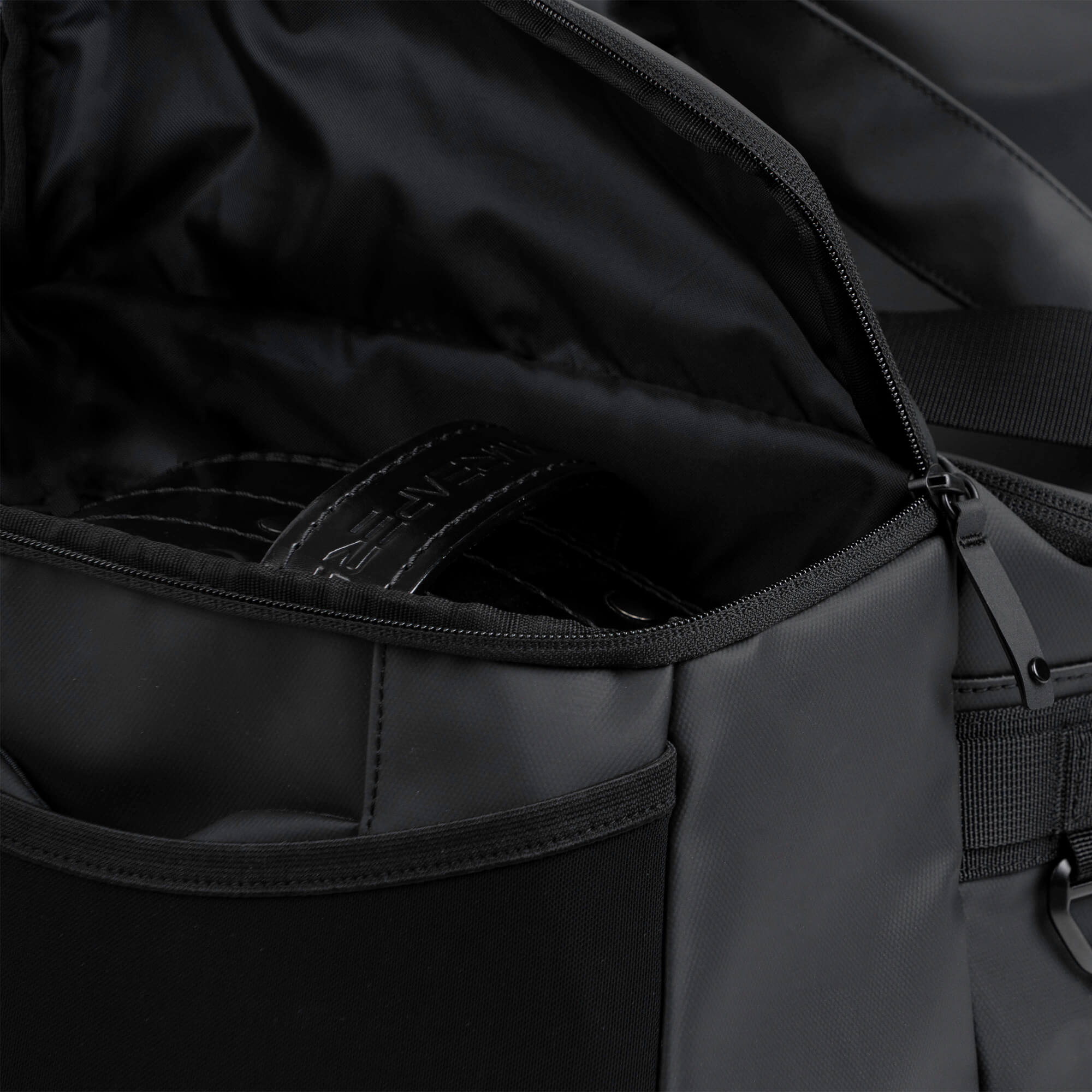 gravestone duffle onyx duffle belt in pocket