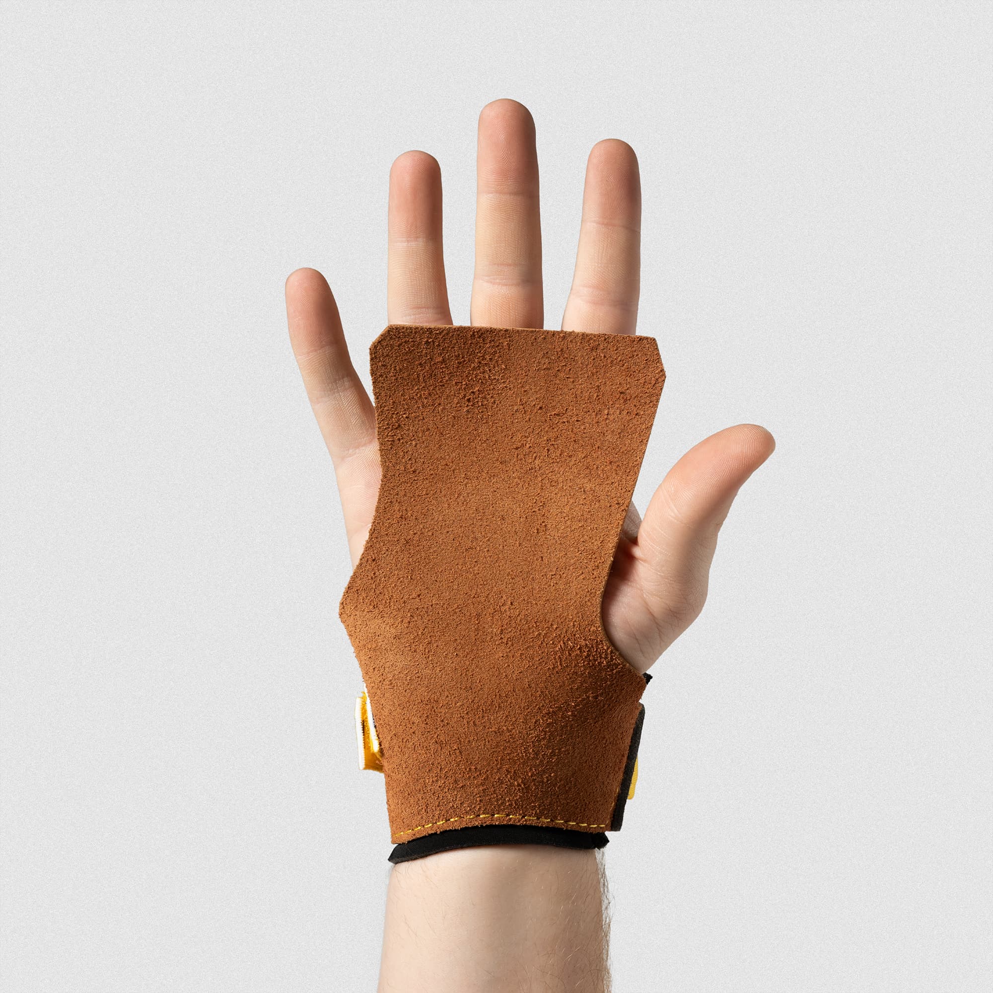Men's V-Series Freedom Leather in Tan – On Hand Palm Forward