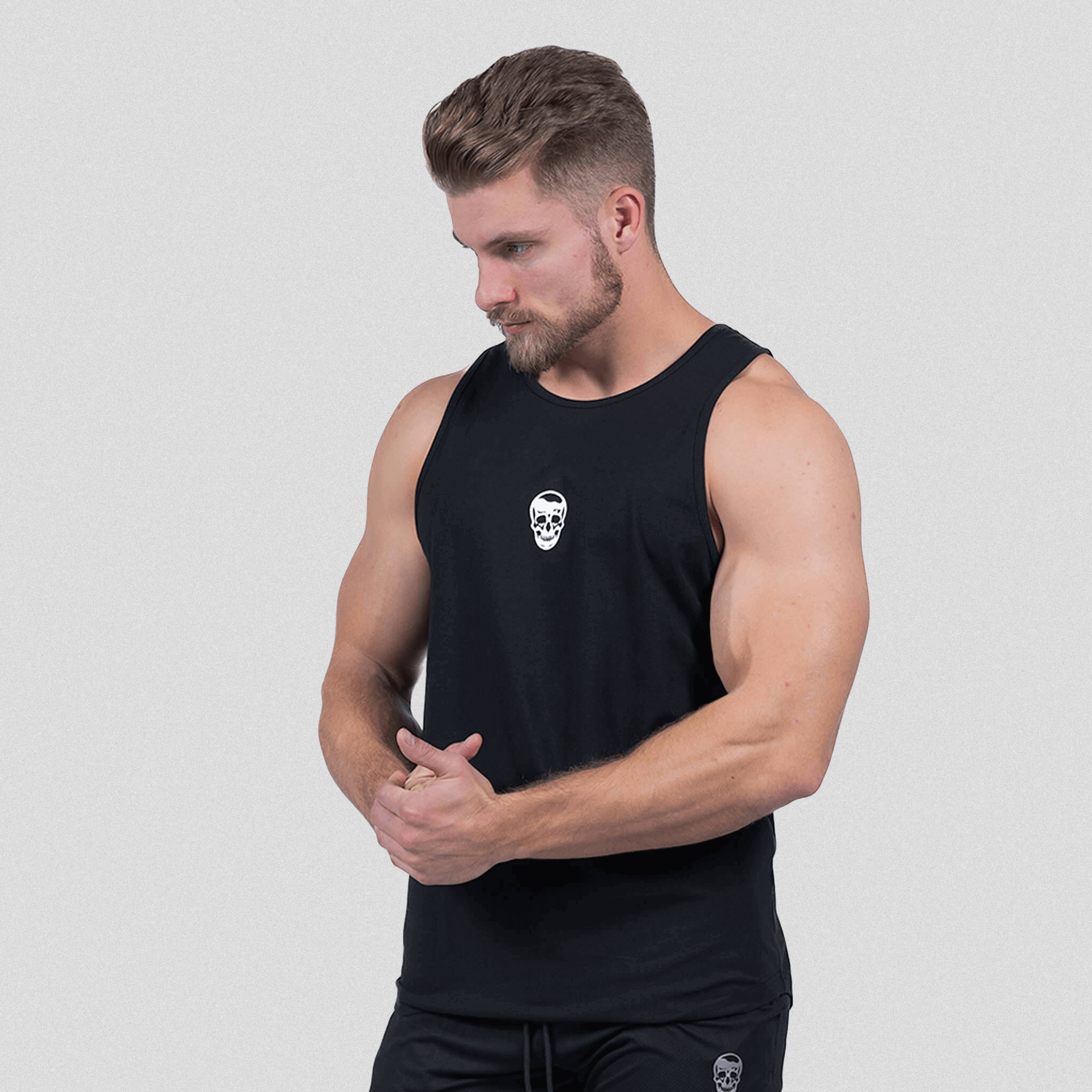 axis scoop hem tank black white front