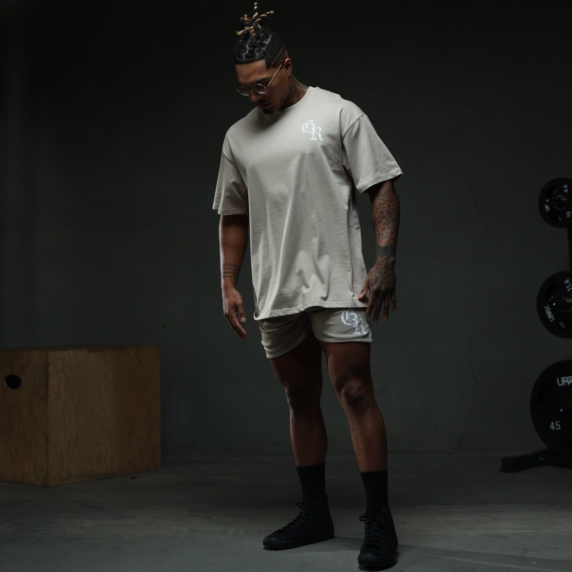 initial tee khaki studio lifestyle