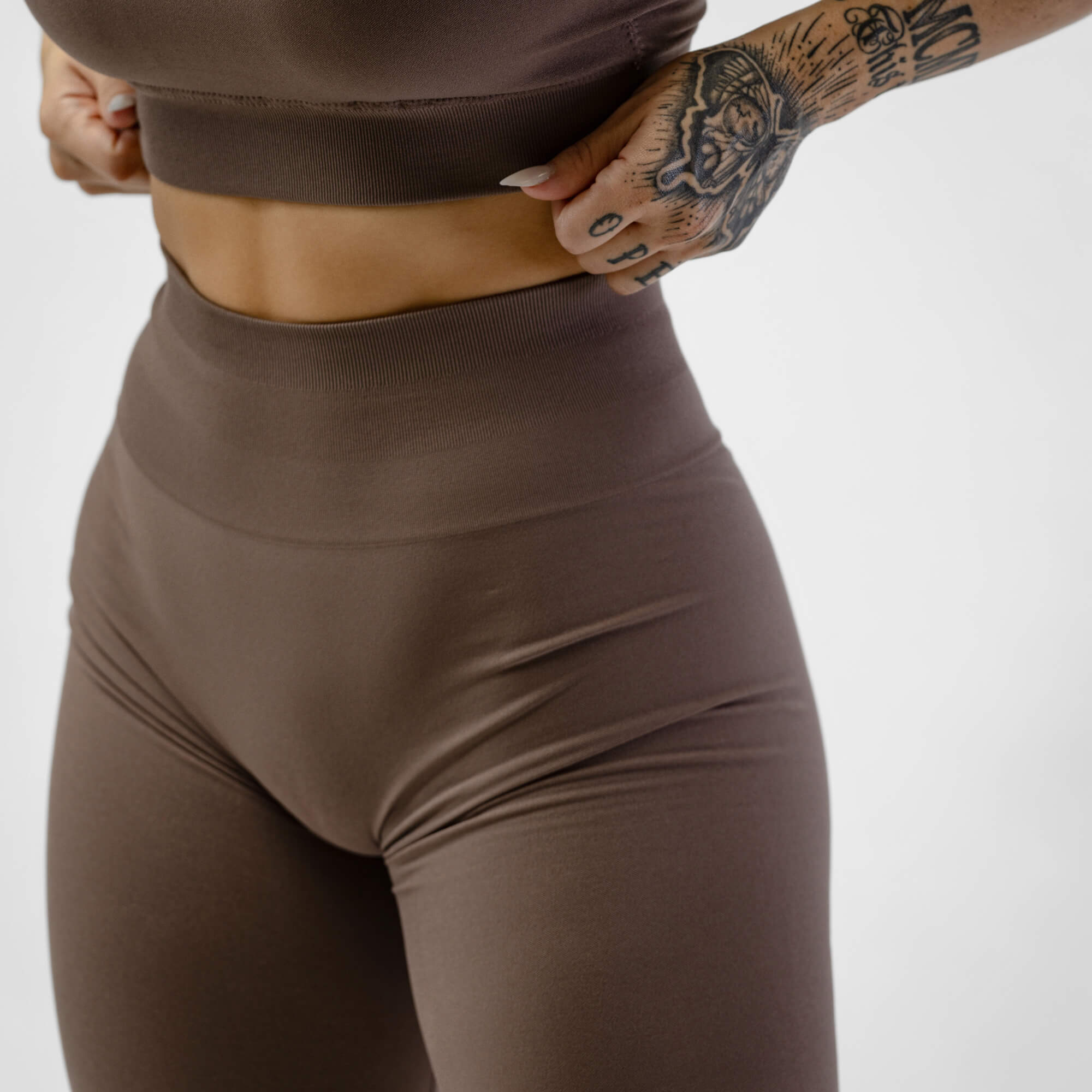 legacy leggings toffee front detail