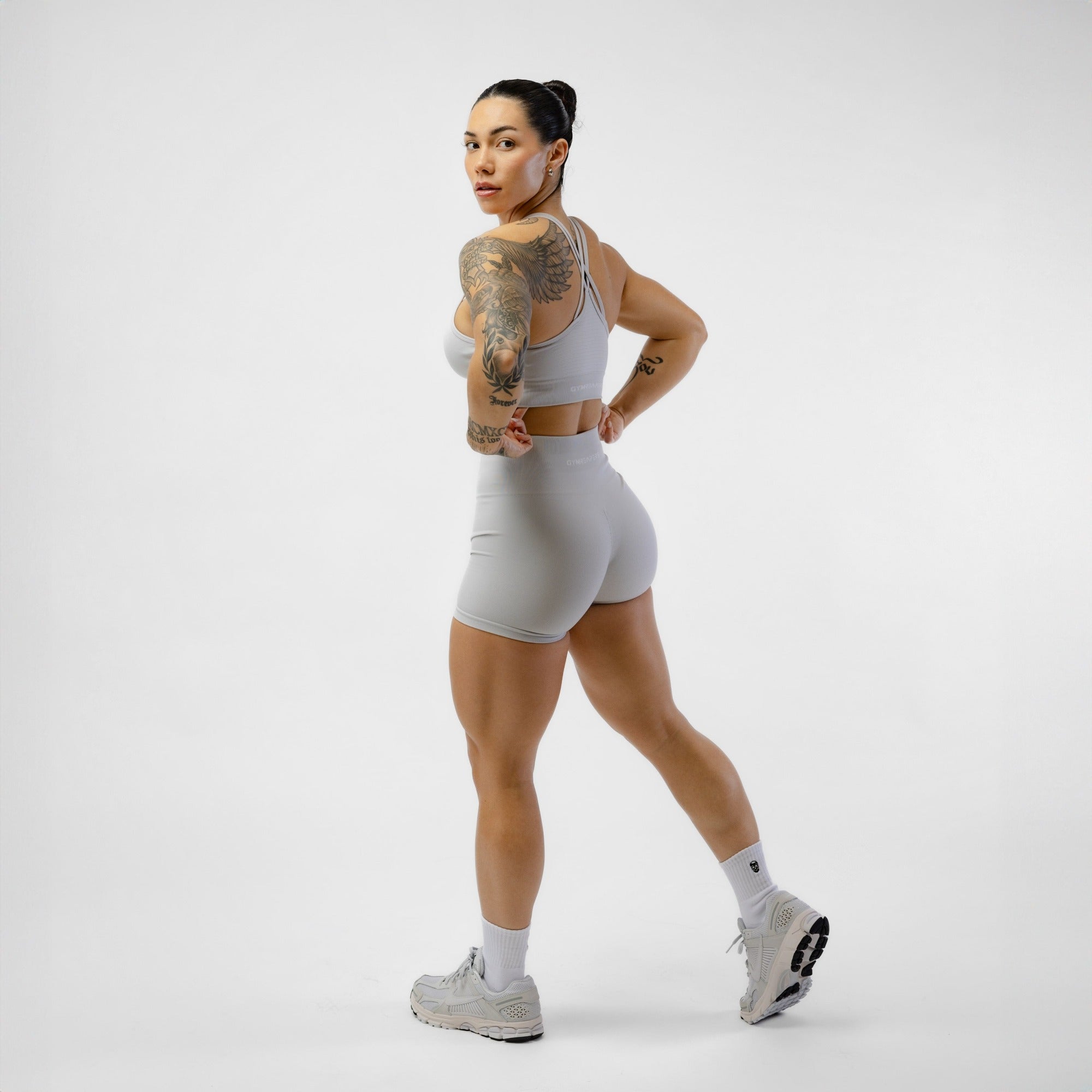 legacy shorts pearl back full
