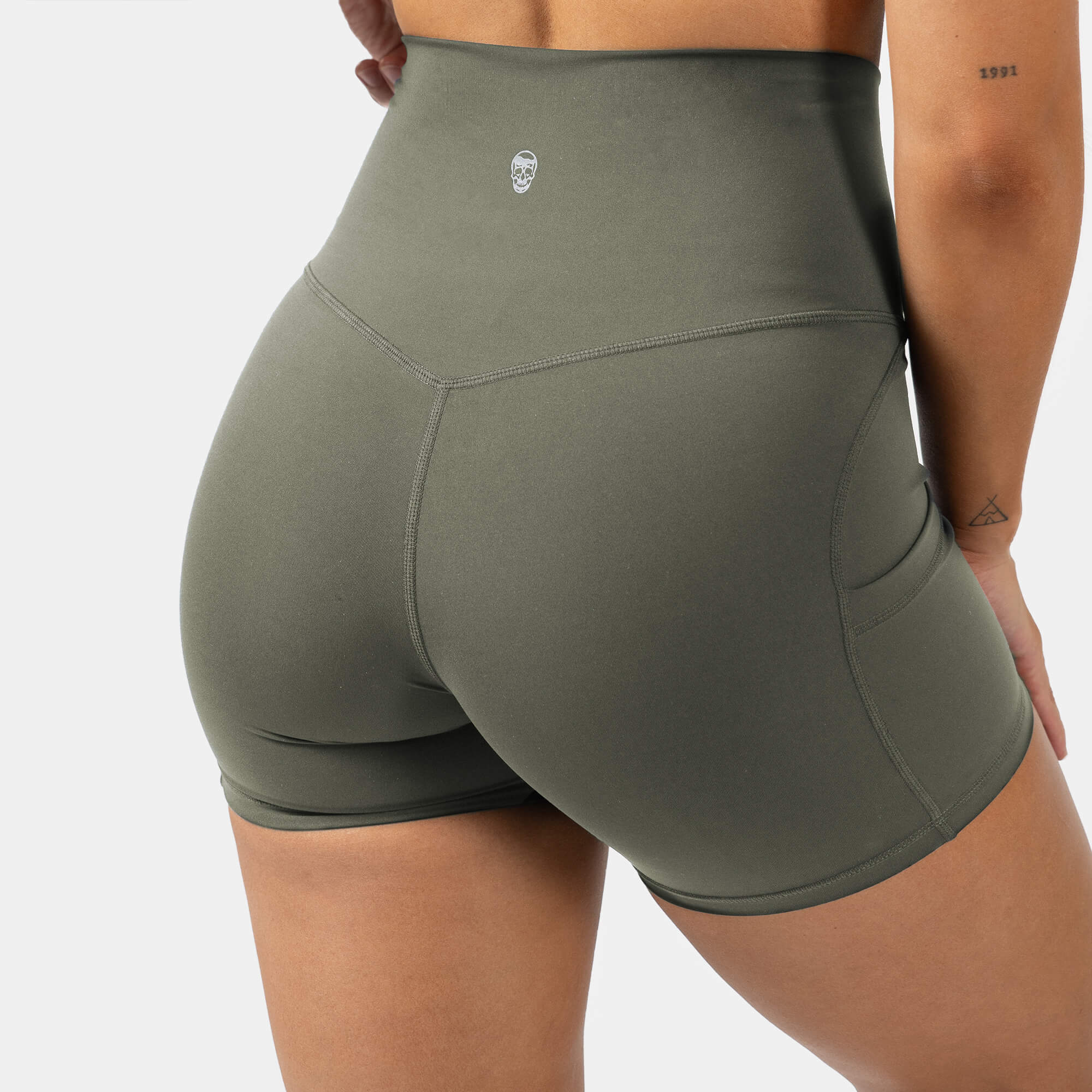 victory shorts forge back