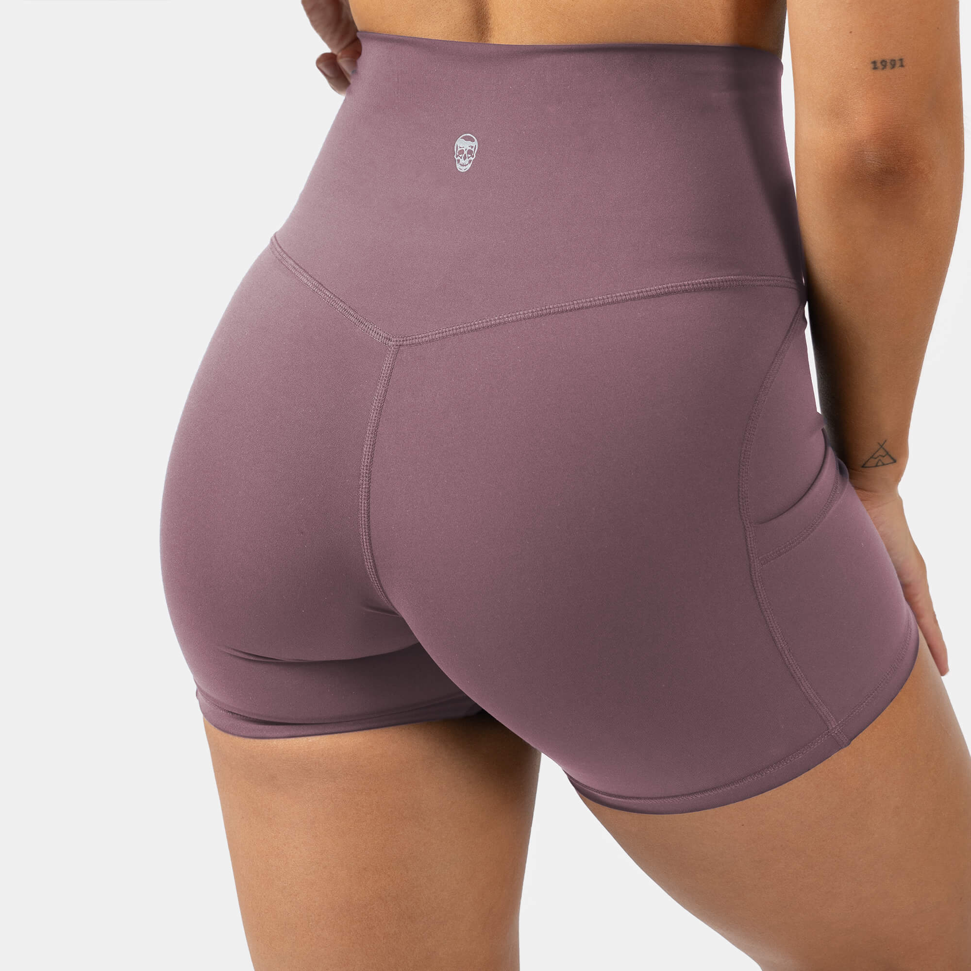 victory shorts orchid back