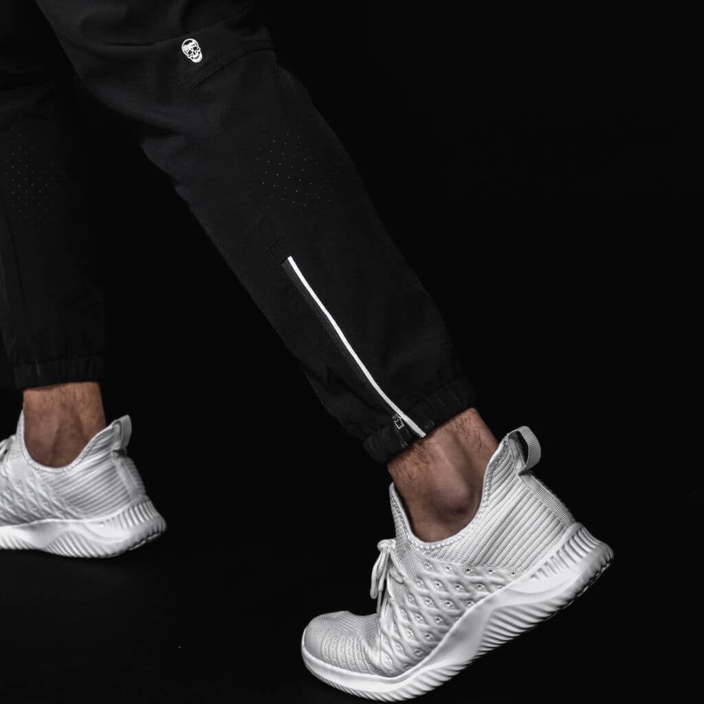 jogger black detail