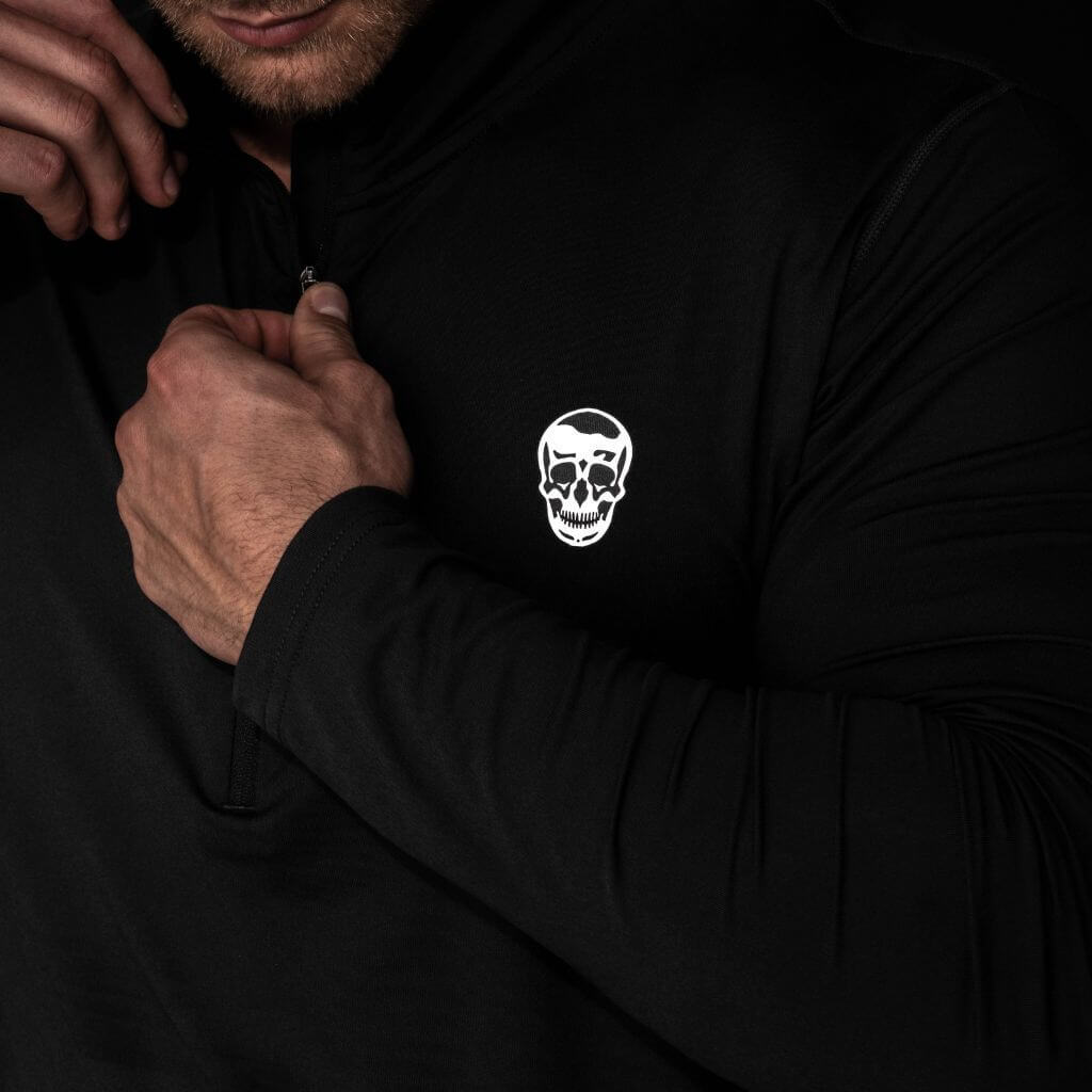 zip black detail