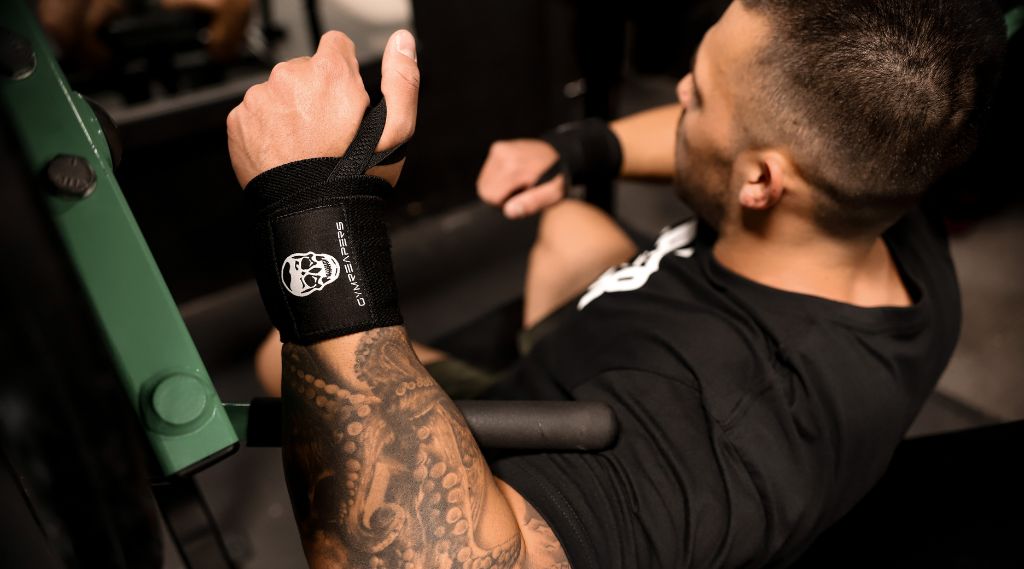 Do you need wrist wraps with a thumb loop?