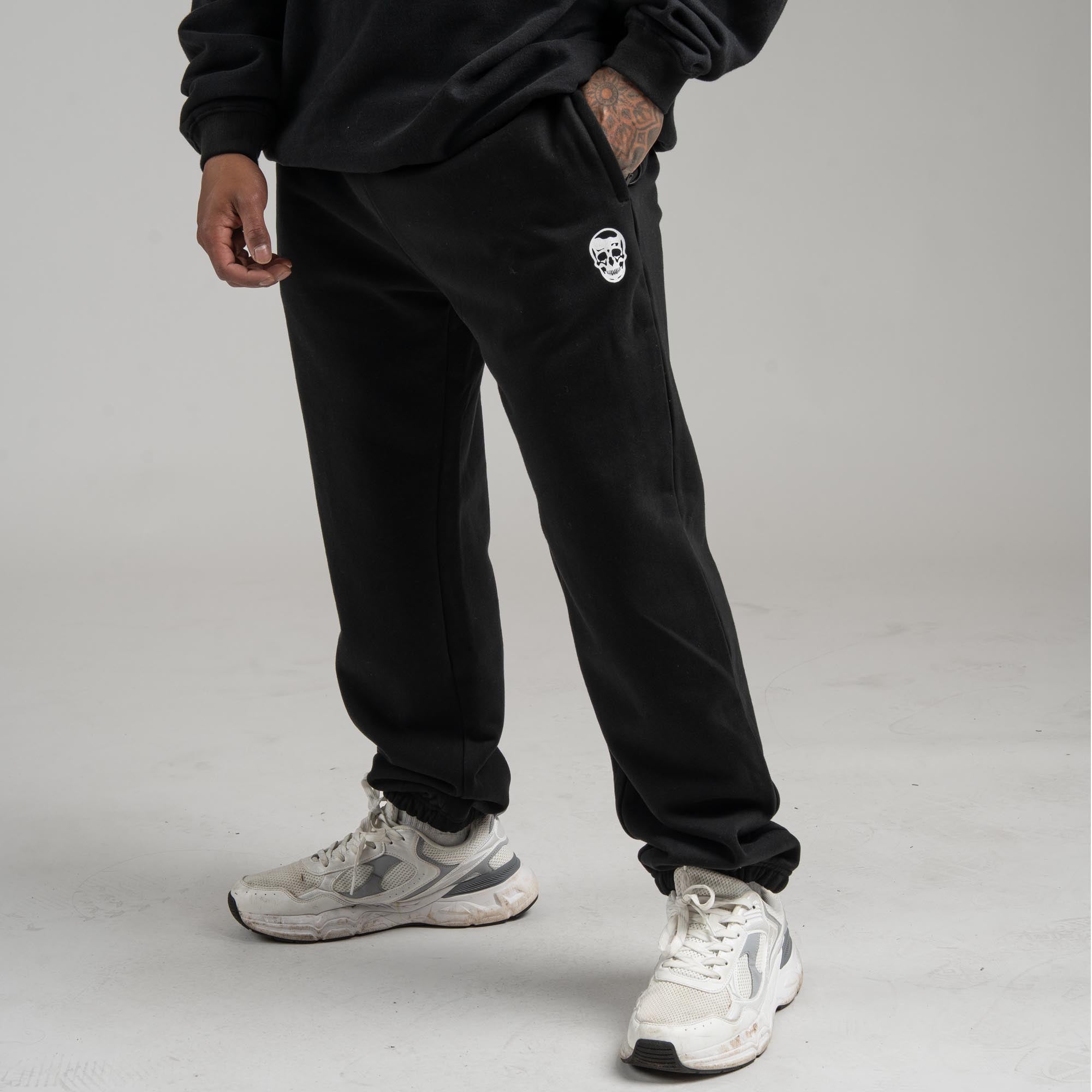 athlete wearing the heavyweight jogger