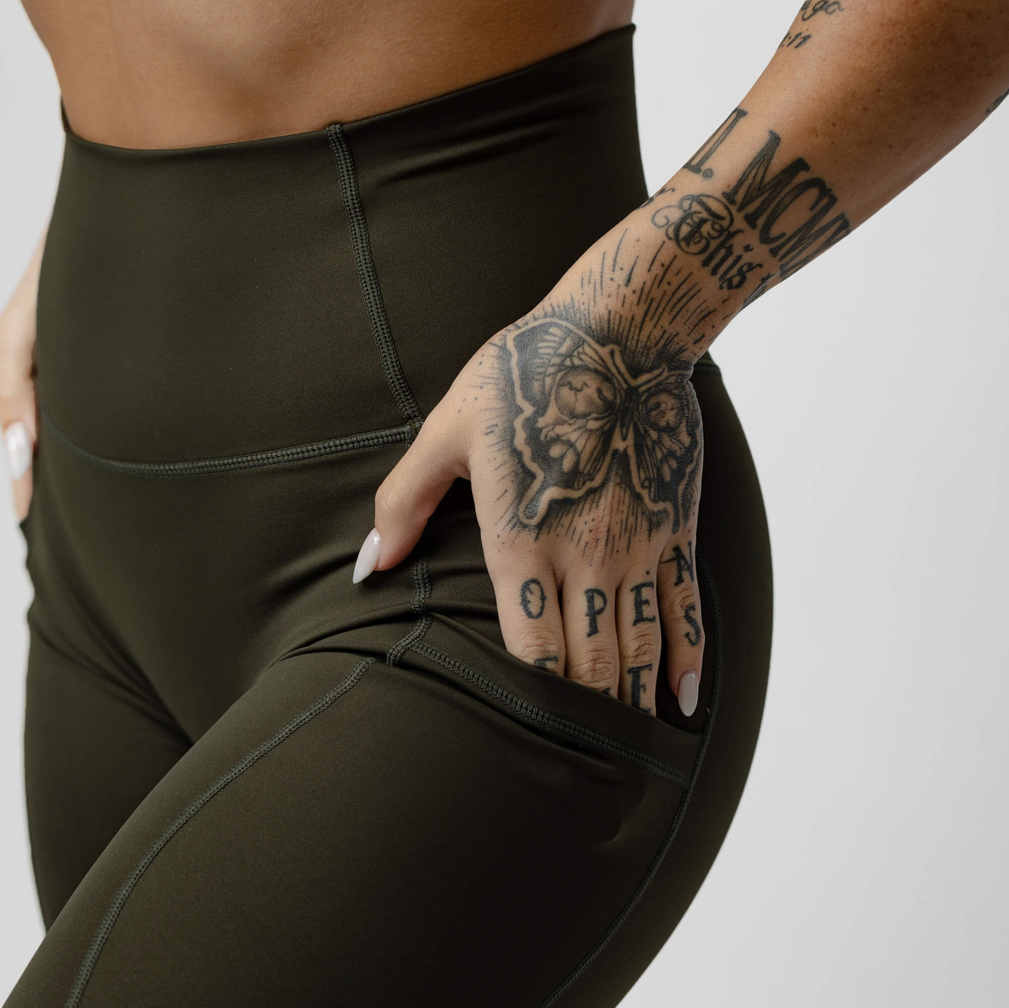 forest green victory leggings detail
