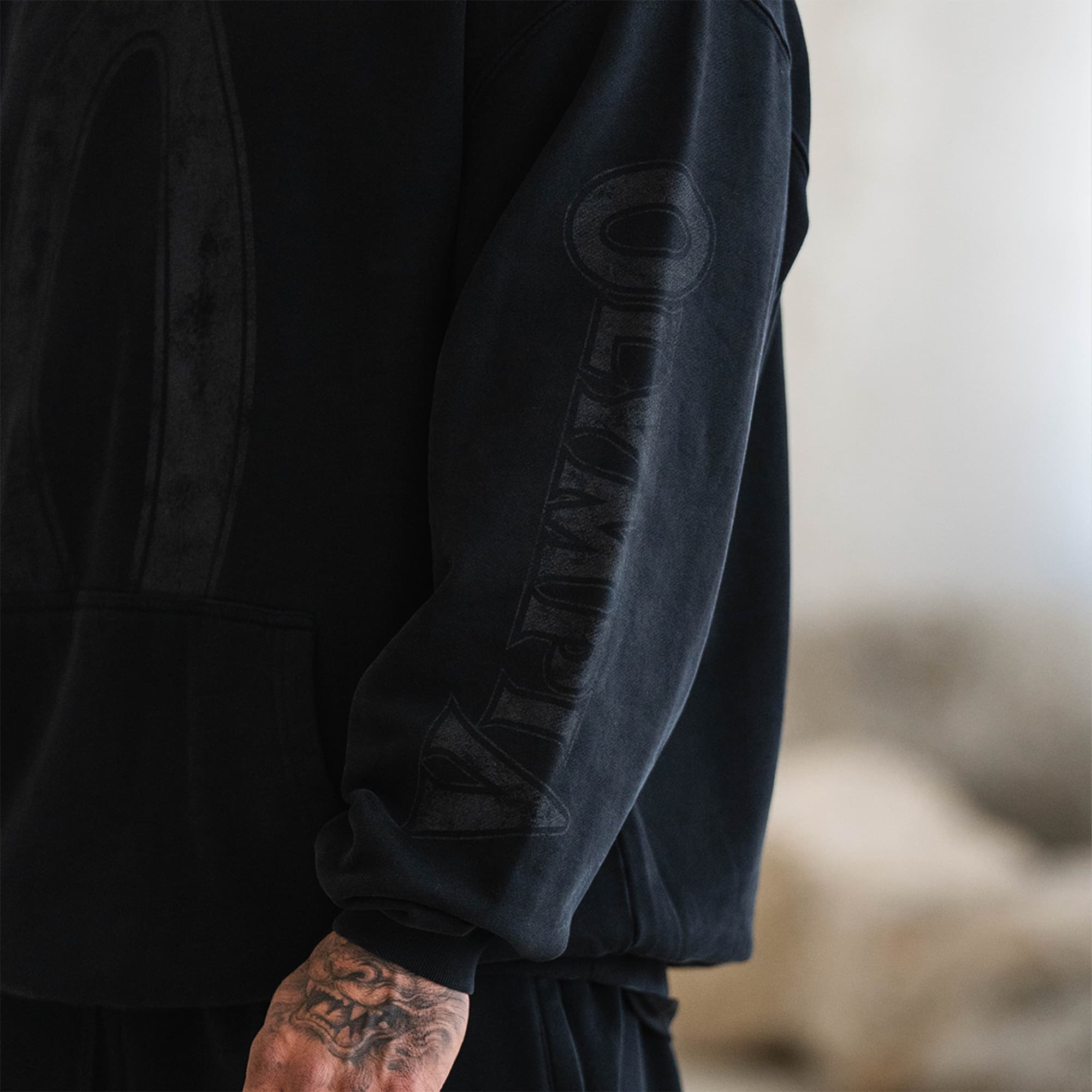 #Color_Black