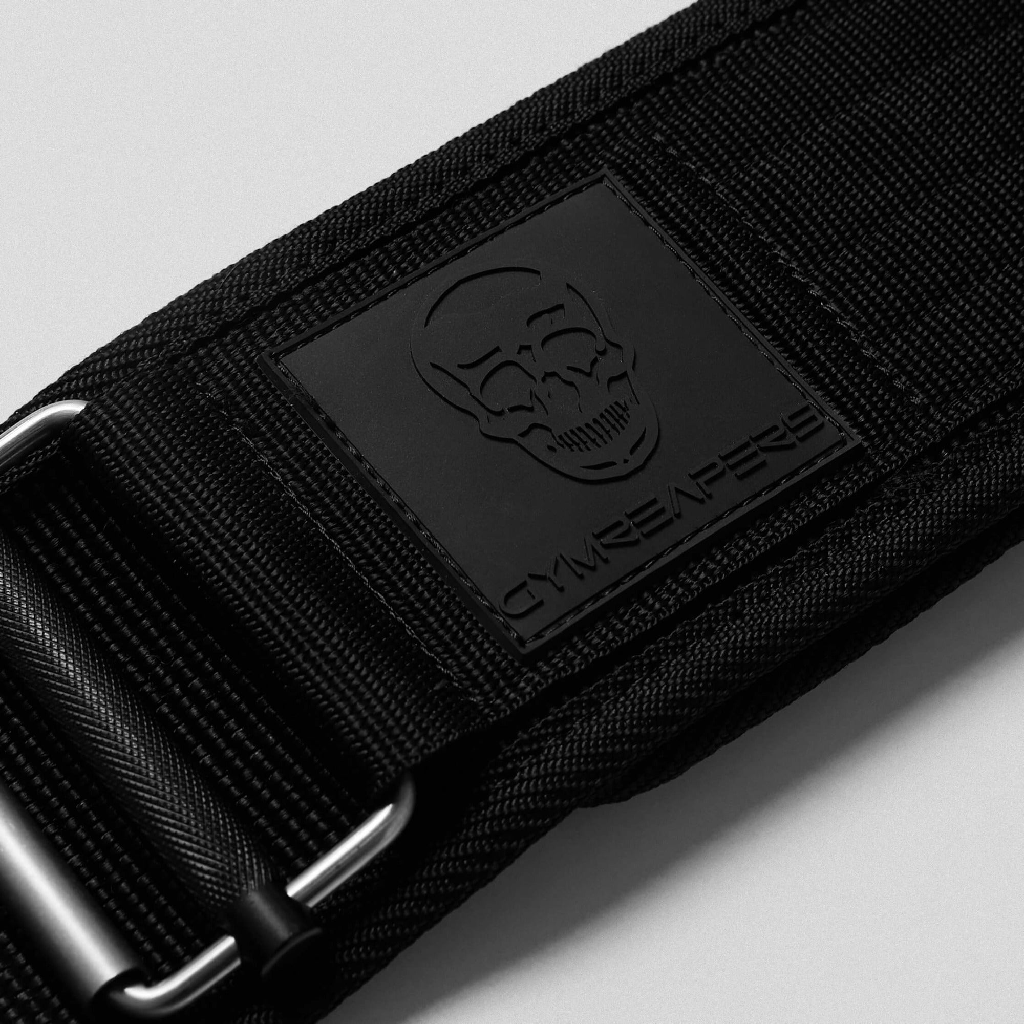 quick lock belt all black logo close up