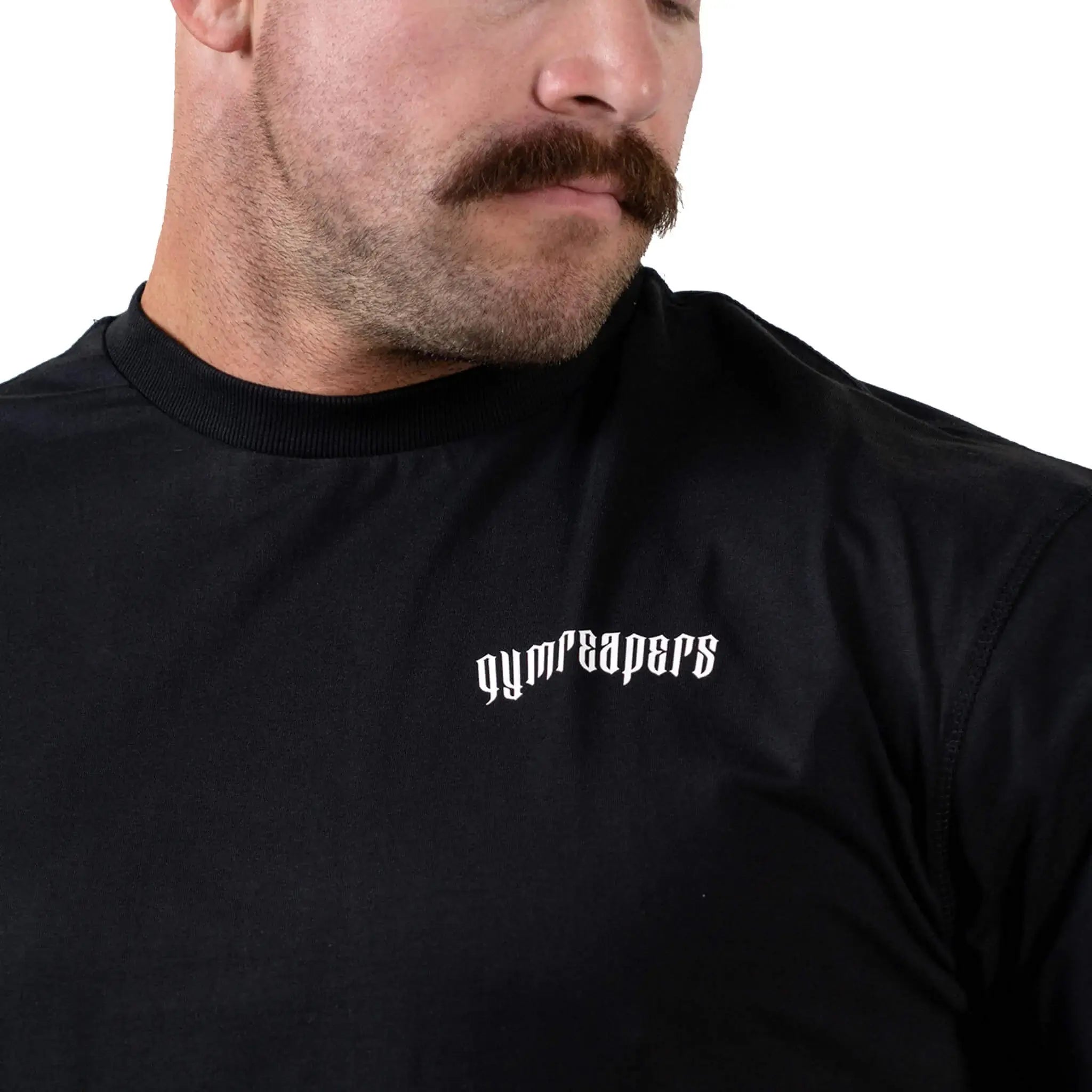 oversized tee logo