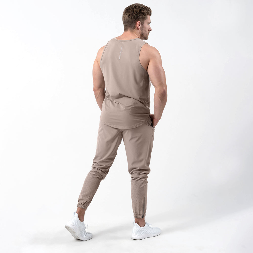performance tank taupe life style